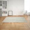 Tapete Mármara 8178D goldgold, una alfombra moderna para el estudio en forma rectangular de 2.30 mts de largo por 1.60 mts de ancho, base en tonos beige y crema con diseño geométrico de hexágonos dorados brillantes. Alfombra importada de Turquía. Alfombras y tapetes en Bucaramanga