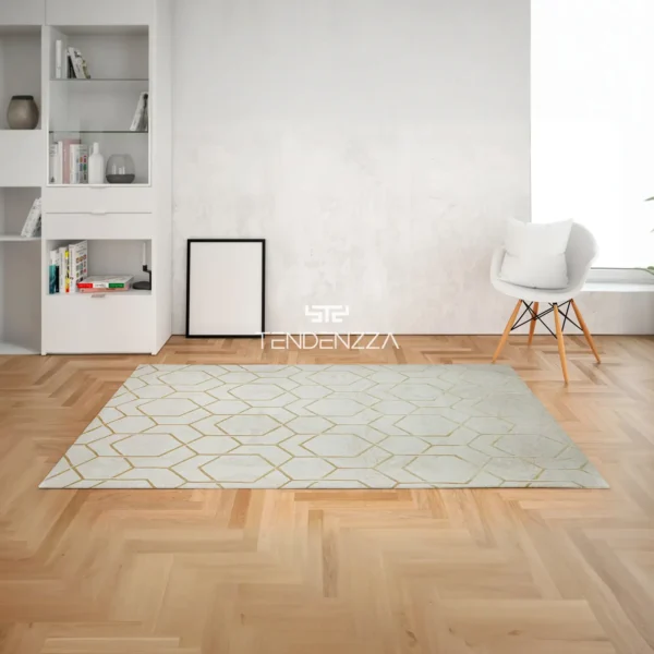 Tapete Mármara 8178D goldgold, una alfombra moderna para el estudio en forma rectangular de 2.30 mts de largo por 1.60 mts de ancho, base en tonos beige y crema con diseño geométrico de hexágonos dorados brillantes. Alfombra importada de Turquía. Alfombras y tapetes en Bucaramanga